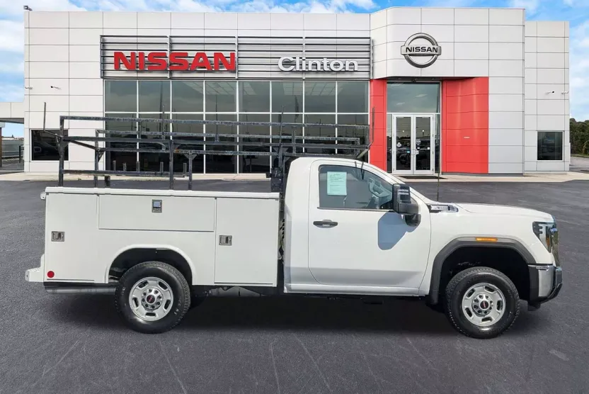 2024 Gmc Sierra 2500 HD Pro photo 1