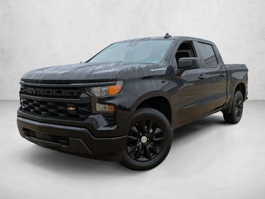 2023 Chevrolet Silverado 1500 Custom photo 1