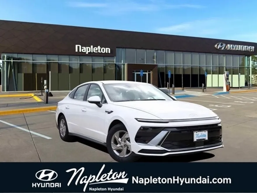 2025 Hyundai Sonata SE photo 1