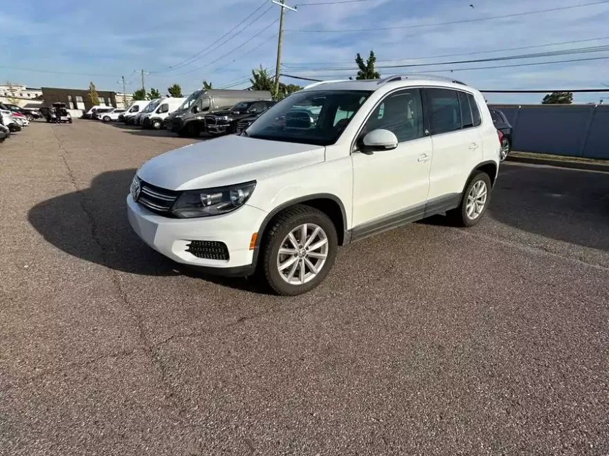 2017 Volkswagen Tiguan Wolfsburg Edition photo 1