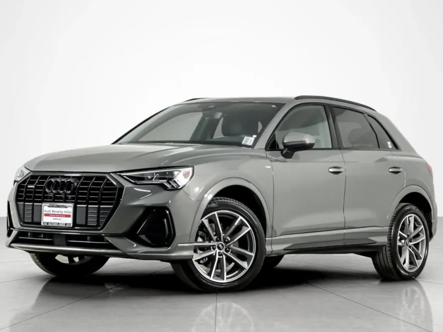 2025 Audi Q3 S line Premium 45 TFSI photo 1