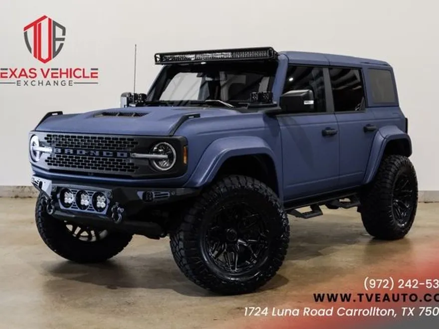 2025 Ford Bronco Badlands photo 1