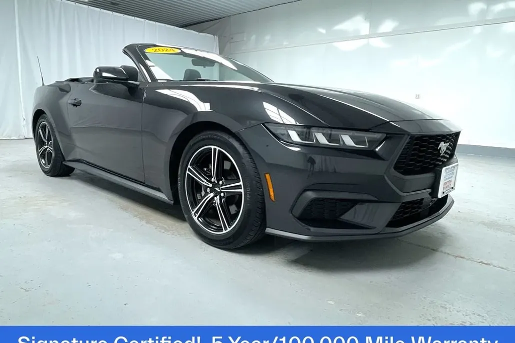2024 Ford Mustang EcoBoost photo 1