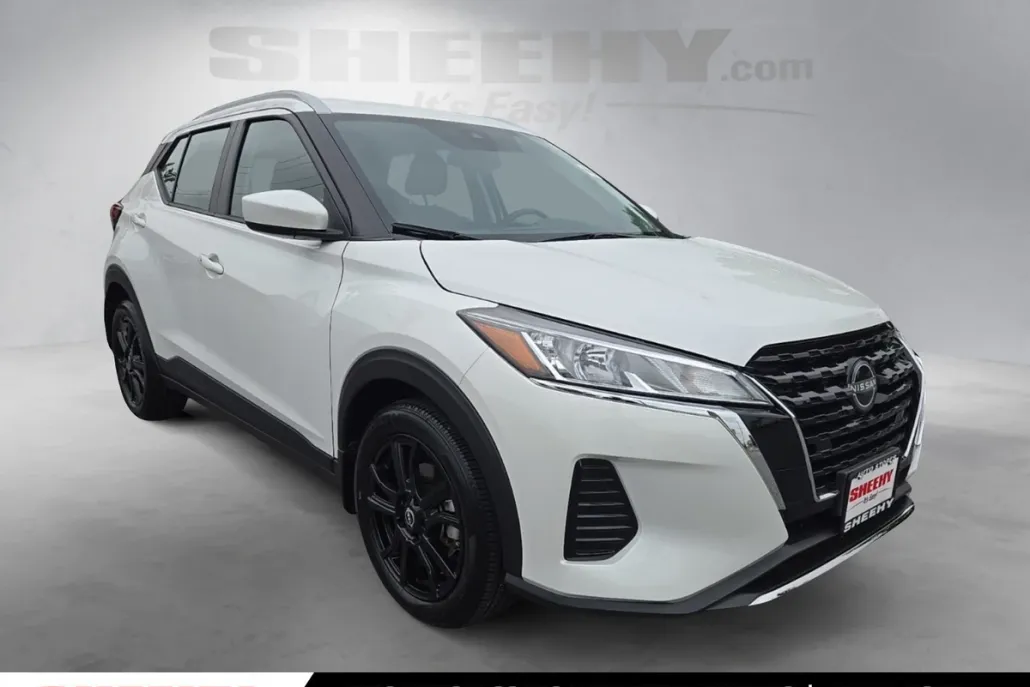 2024 Nissan Kicks SV photo 1