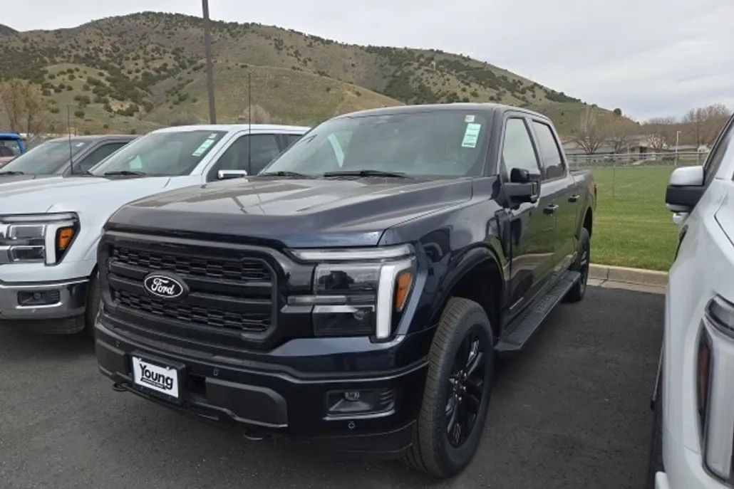 2025 Ford F-150 Lariat photo 1