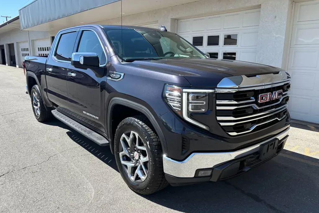 2023 Gmc Sierra 1500 SLT photo 1