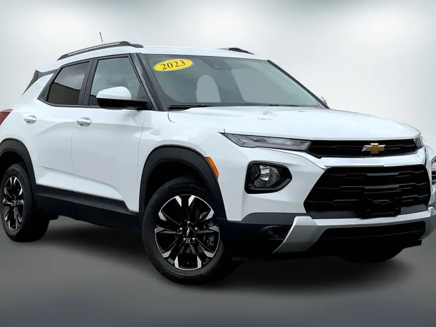 2023 Chevrolet Trailblazer LT photo 1