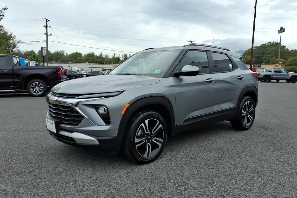 2026 Chevrolet Trailblazer LT photo 1