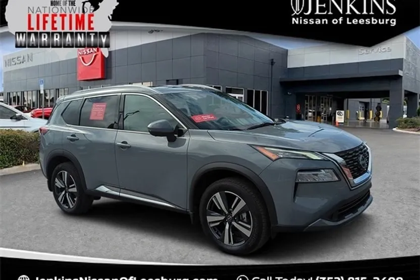 2023 Nissan Rogue SL photo 1