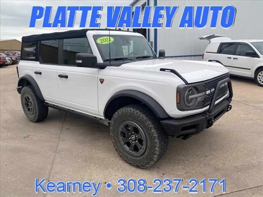 2021 Ford Bronco photo 1