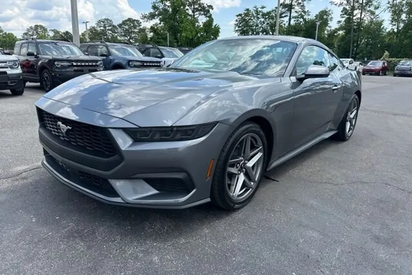 2025 Ford Mustang EcoBoost Premium photo 1