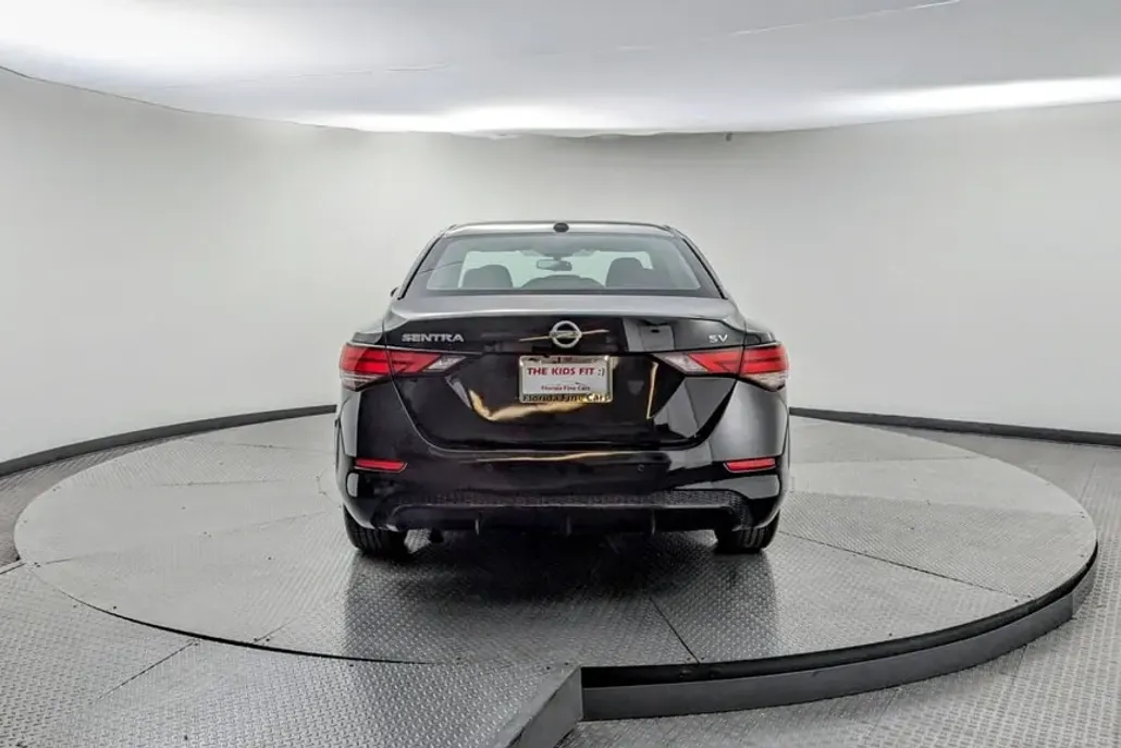 2023 Nissan Sentra SV photo 1