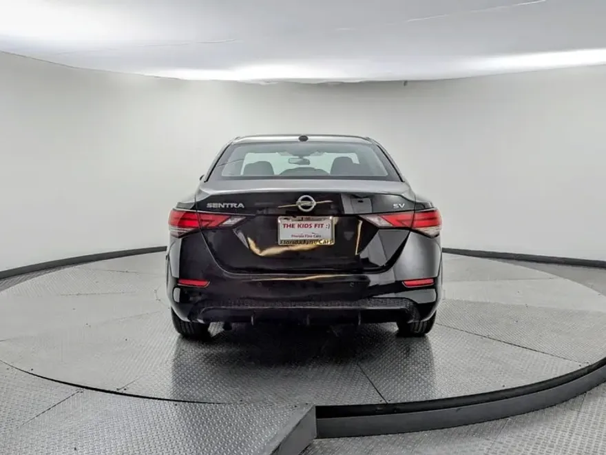 2023 Nissan Sentra SV photo 1