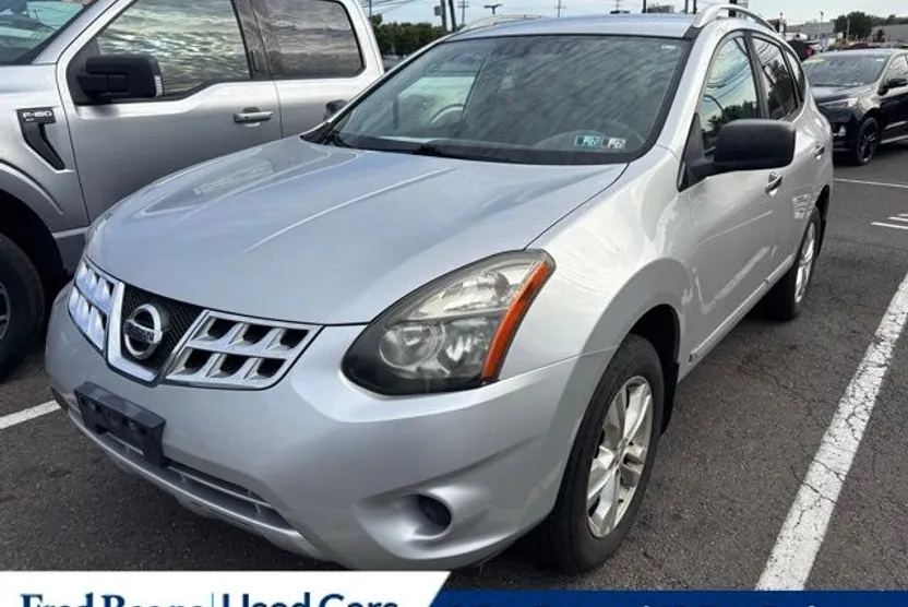 2015 Nissan Rogue Select S photo 1