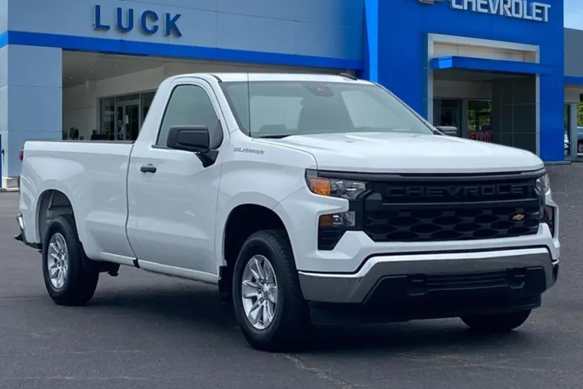 2024 Chevrolet Silverado 1500 photo 1