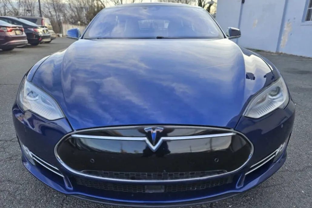 2015 Tesla Model S 90D photo 1