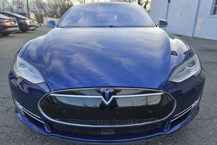 2015 Tesla Model S 90D photo 1