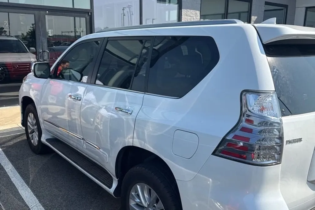 2019 Lexus GX 460 photo 1