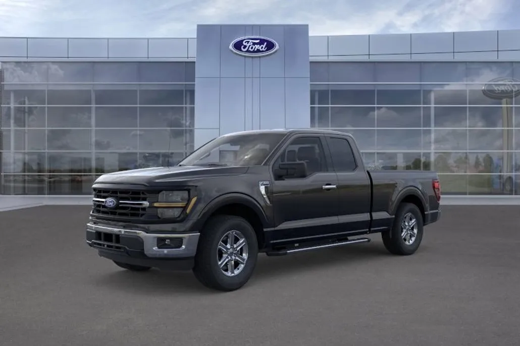 2025 Ford F-150 XLT photo 1