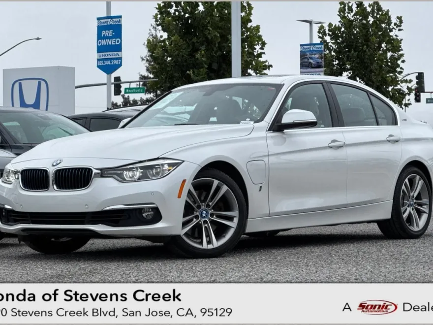 2017 Bmw 330e 3-Series photo 1