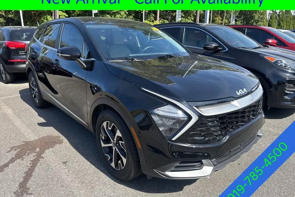 2023 Kia Sportage EX photo 1