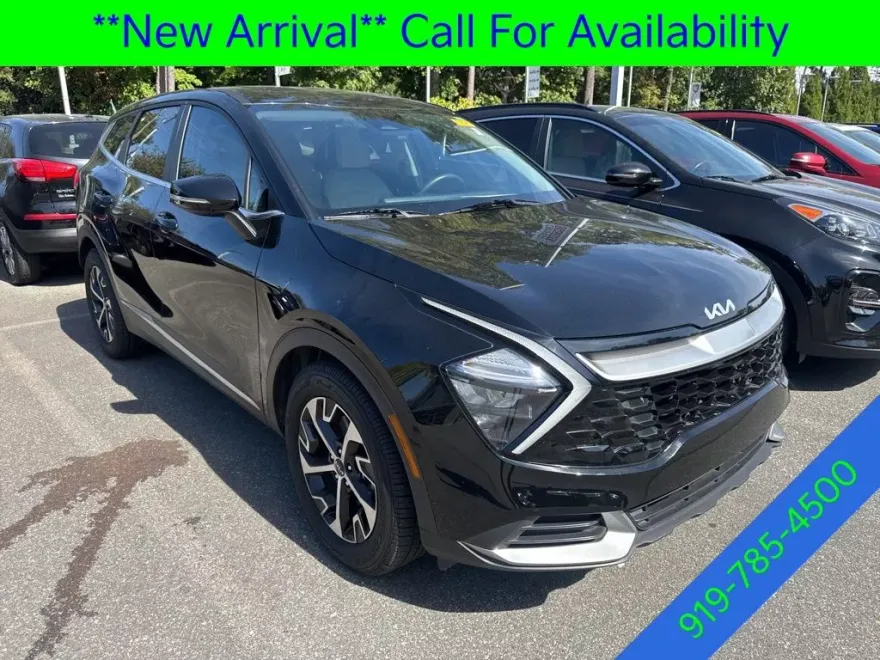 2023 Kia Sportage EX photo 1