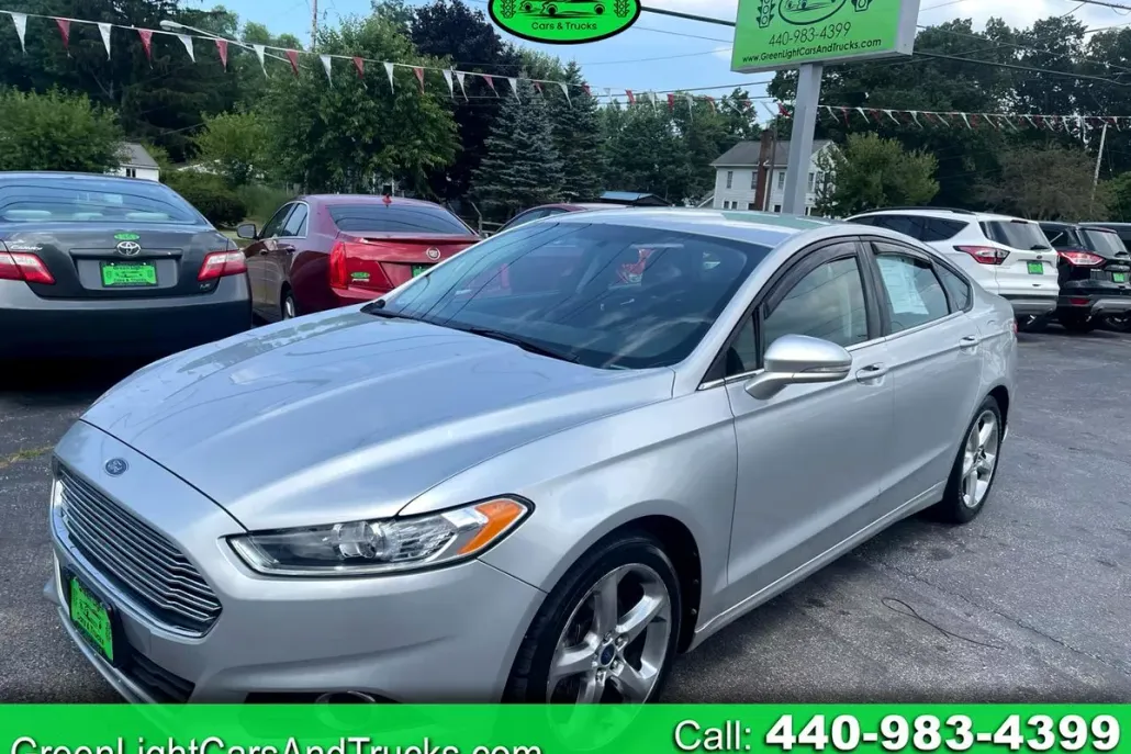 2013 Ford Fusion SE photo 1