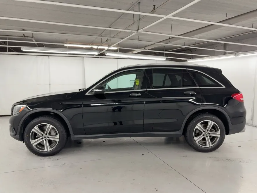 2019 Mercedes Benz GLC 300 photo 1