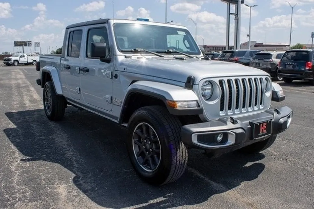 2023 Jeep Gladiator Overland photo 1