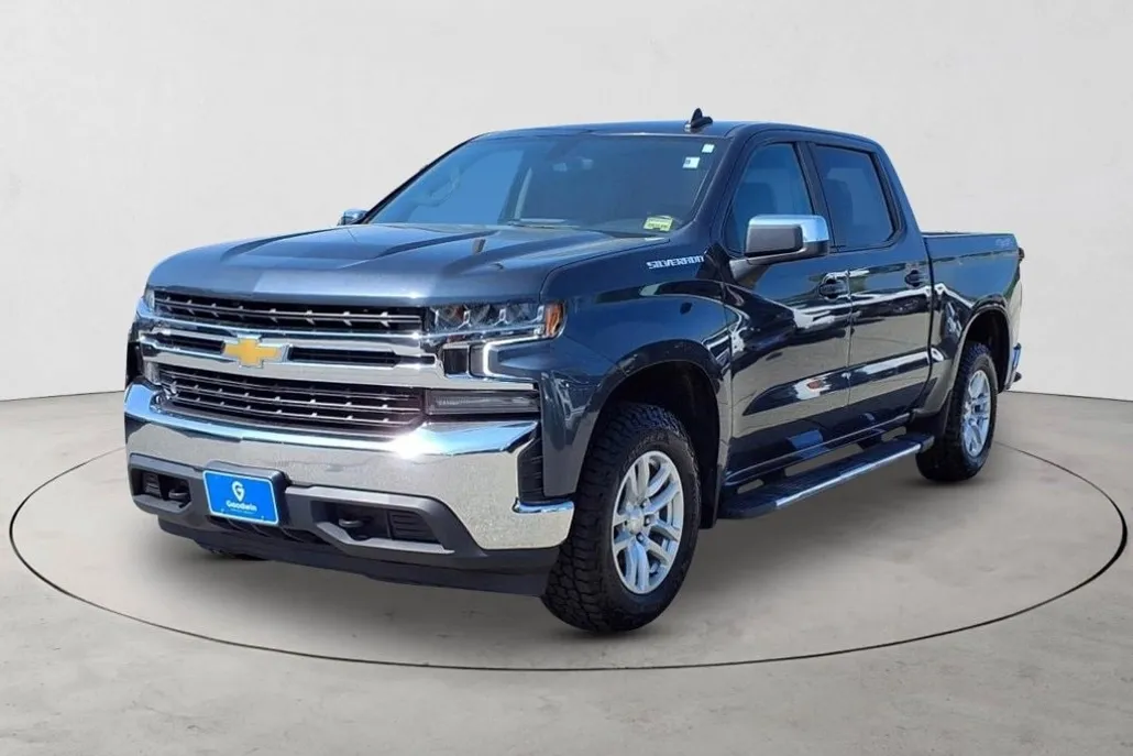 2021 Chevrolet Silverado 1500 LT photo 1