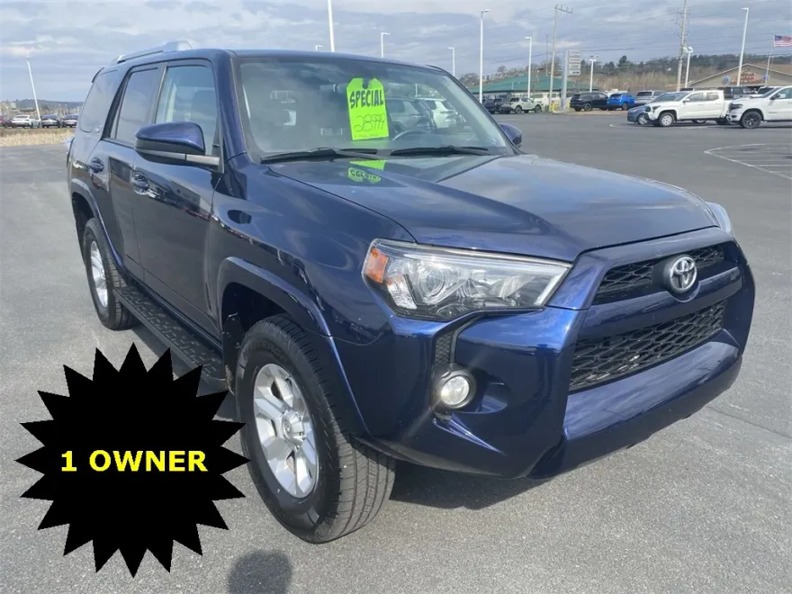 2018 Toyota 4Runner SR5 photo 1