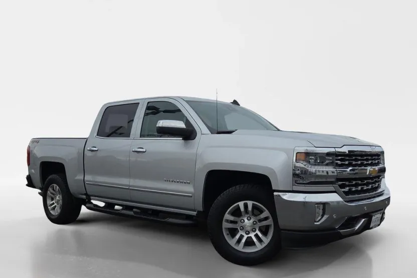 2018 Chevrolet Silverado LTZ photo 1