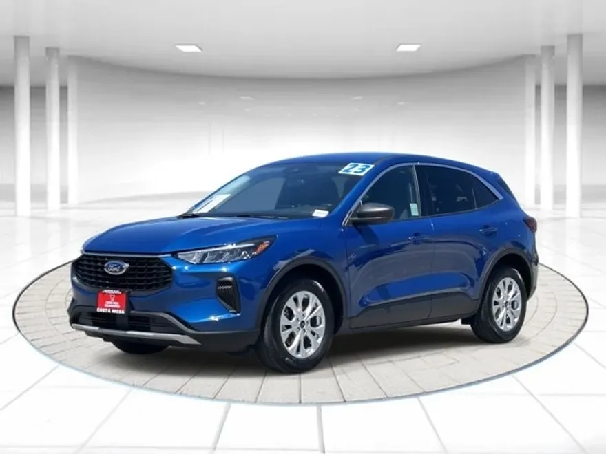 2023 Ford Escape Active photo 1