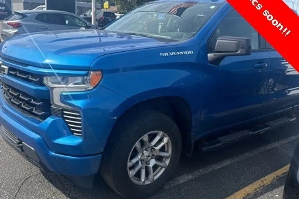 2022 Chevrolet Silverado 1500 RST photo 1