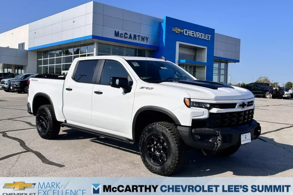 2025 Chevrolet Silverado 1500 ZR2 photo 1