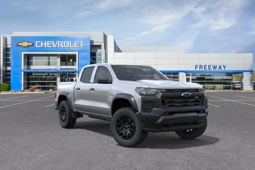 2026 Chevrolet Colorado Trail Boss photo 1