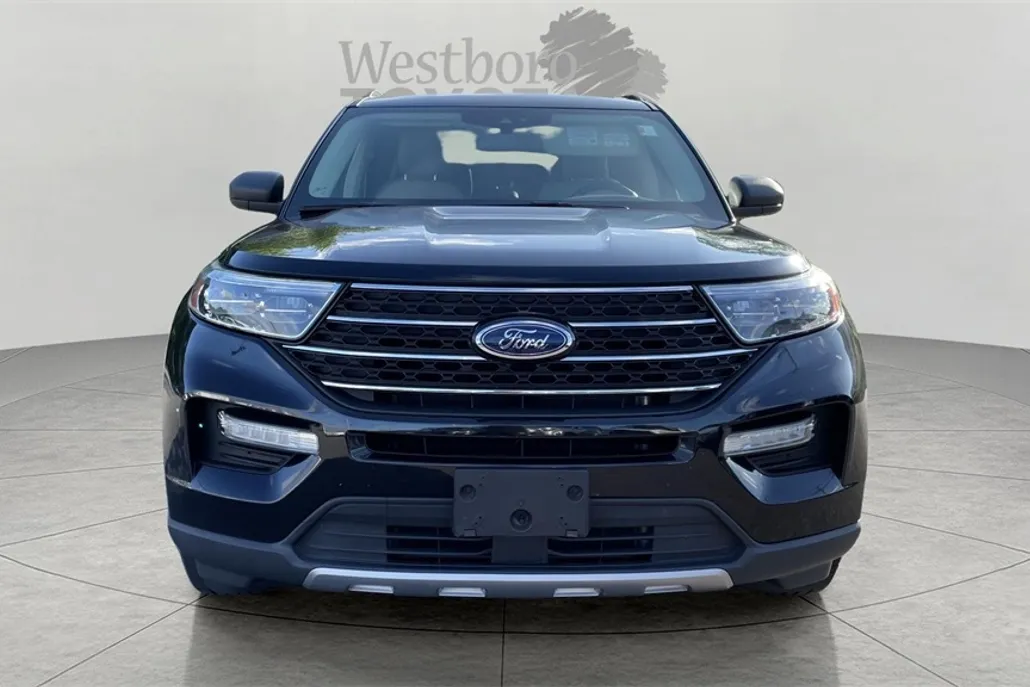 2020 Ford Explorer XLT photo 1