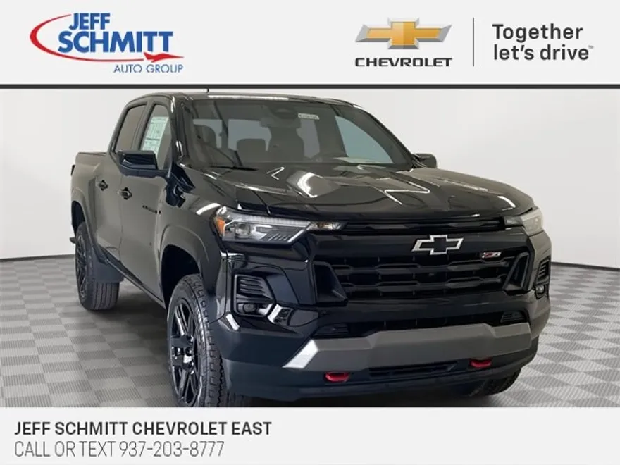 2025 Chevrolet Colorado Z71 photo 1