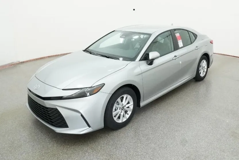 2026 Toyota Camry LE photo 1