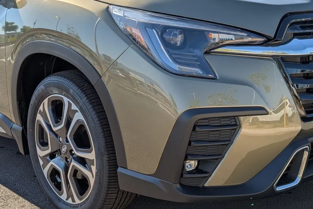 2025 Subaru Ascent Touring photo 1