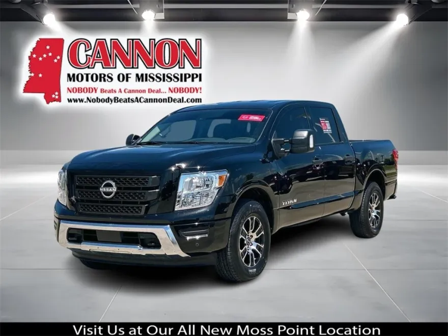 2024 Nissan Titan SV photo 1