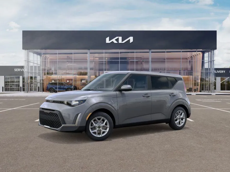 2025 Kia Soul LX photo 1