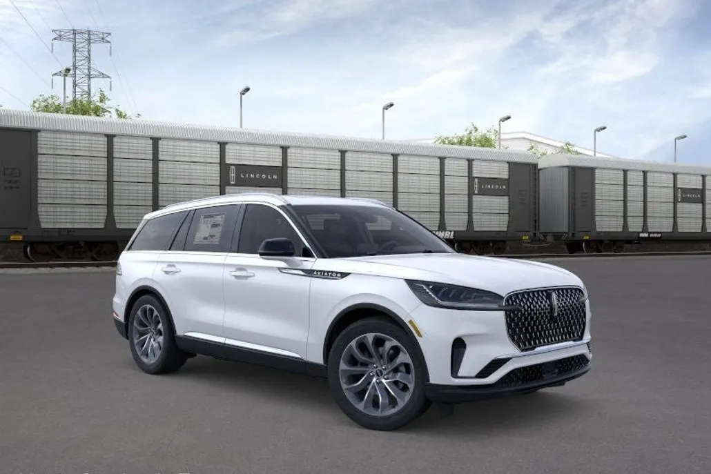 2025 Lincoln Aviator Premiere photo 1