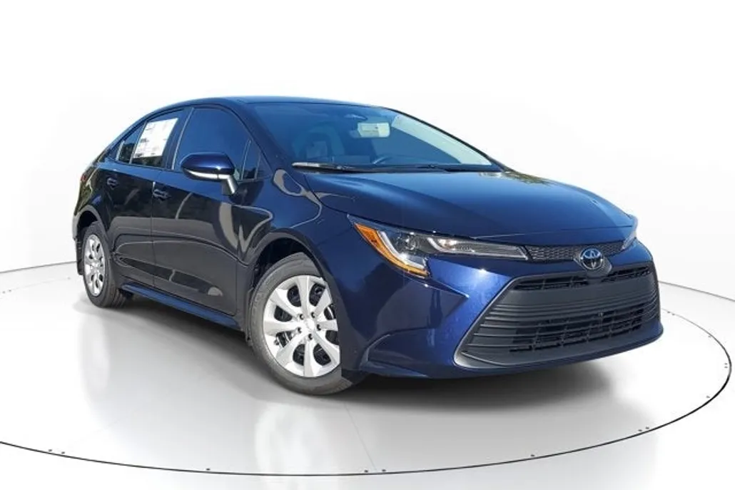 2026 Toyota Corolla LE photo 1