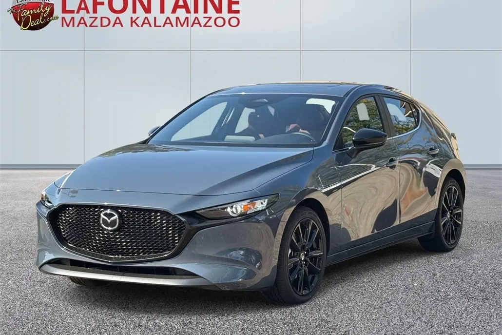 2026 Mazda Mazda3 Hatchback 2.5 s Carbon photo 1