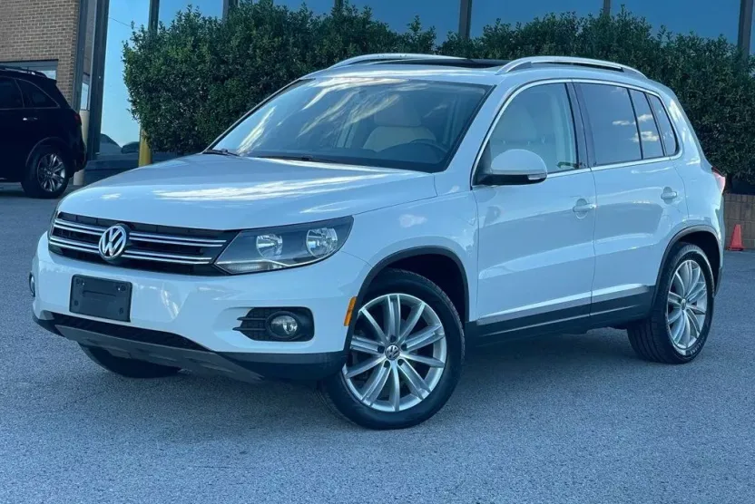 2014 Volkswagen Tiguan SEL photo 1
