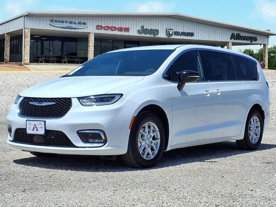 2025 Chrysler Pacifica photo 1