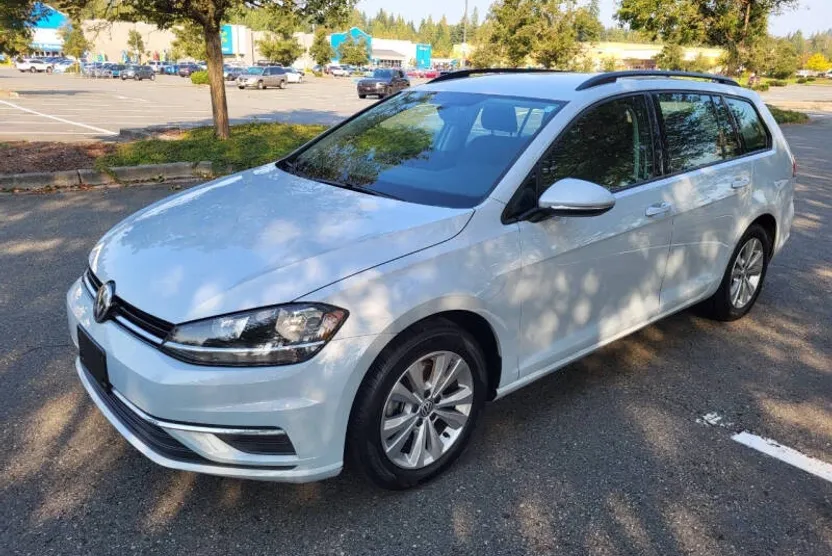 2019 Volkswagen Golf SportWagen 1.8T S 4Motion photo 1