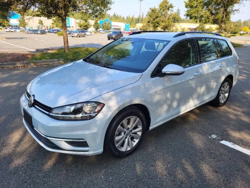 2019 Volkswagen Golf SportWagen 1.8T S 4Motion photo 1