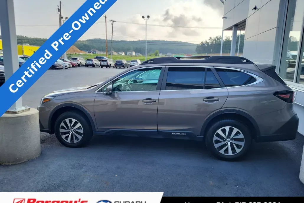 2022 Subaru Outback Premium photo 1